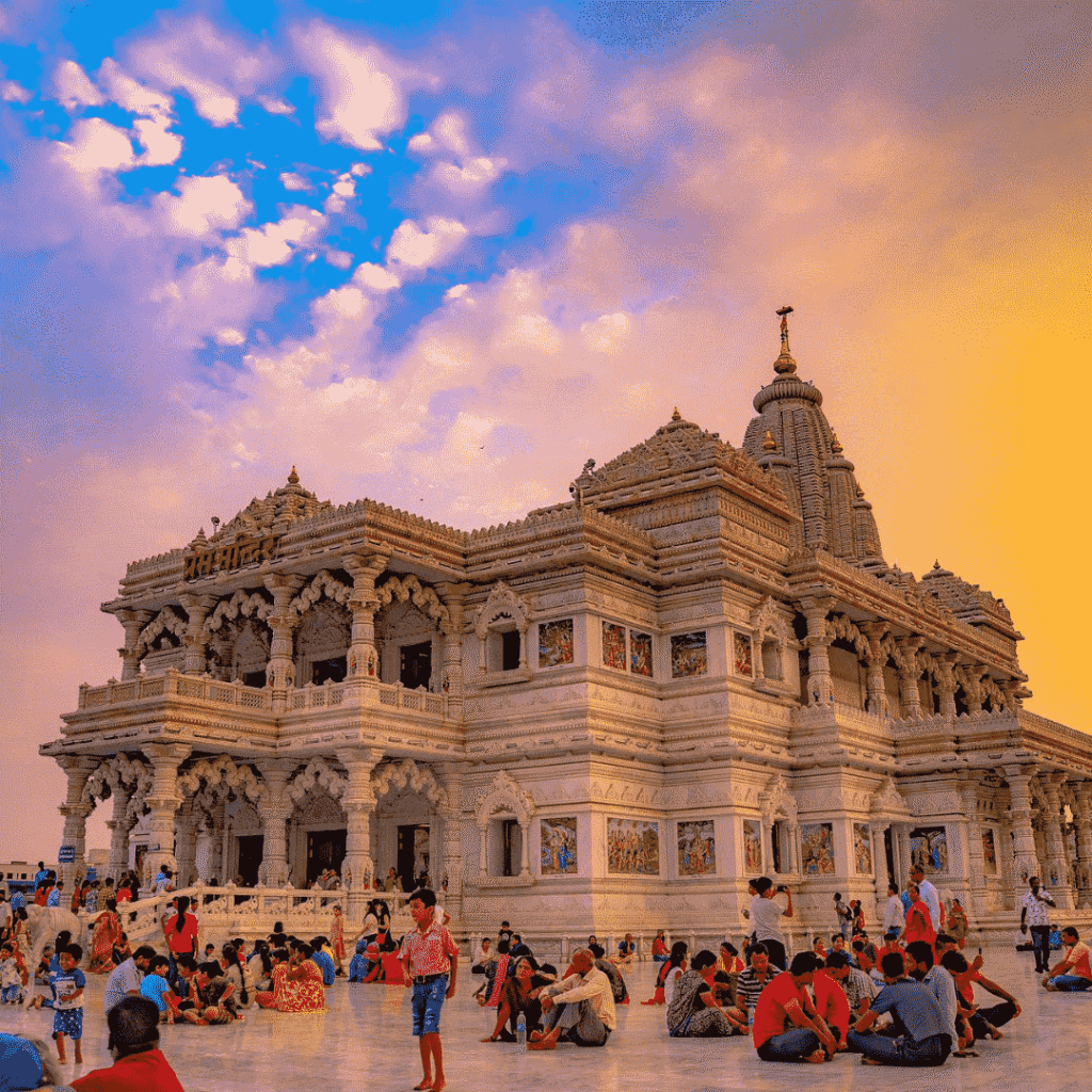 travel tour by ultimateyatra